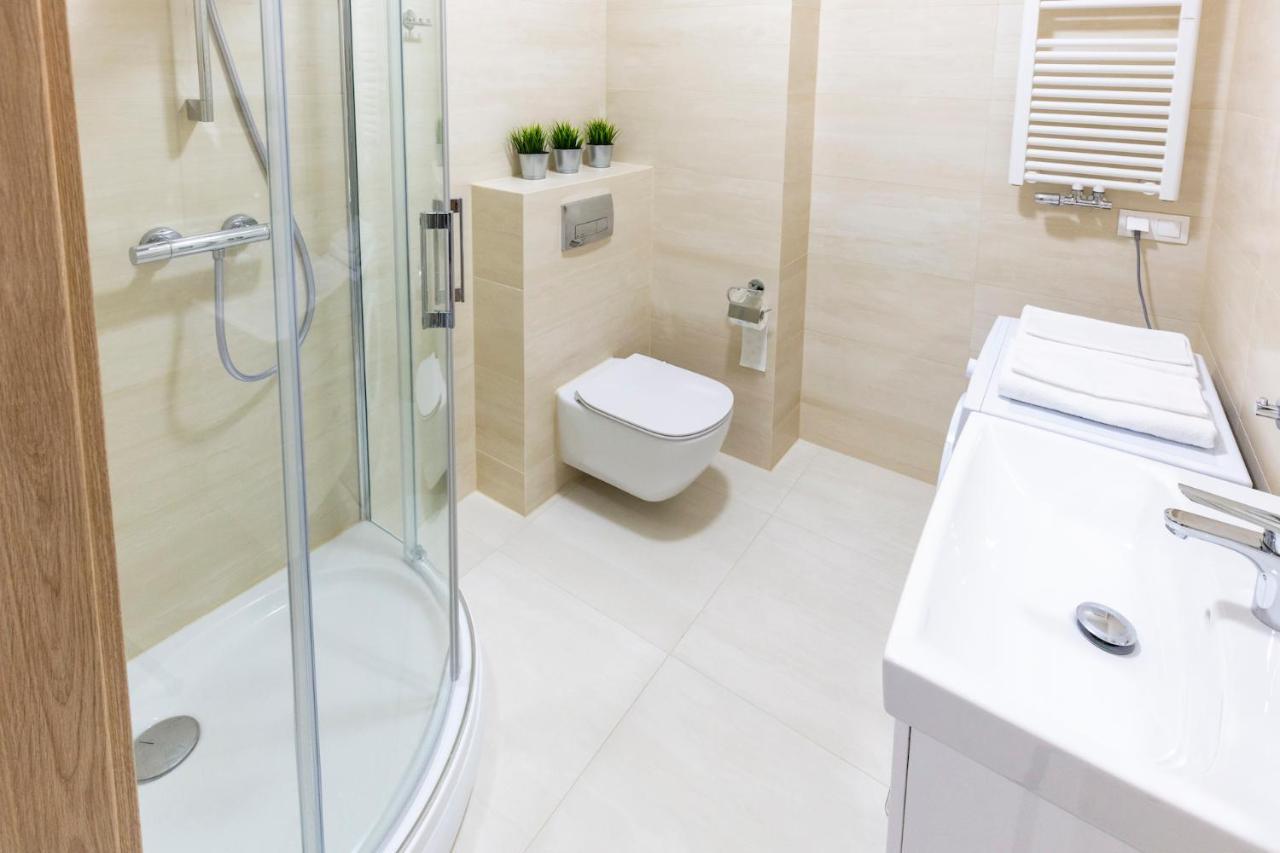Apartament 7M Z Basenem W Jednym Budynku Klifowa Rewal Bon Turystyczny !!! Free Private Parking Buitenkant foto